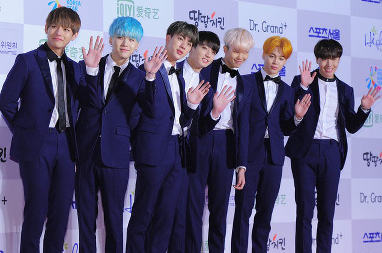 BTS thông báo tạm dừng biểu diễn, fan phản hồi tích cực - Ảnh 6.