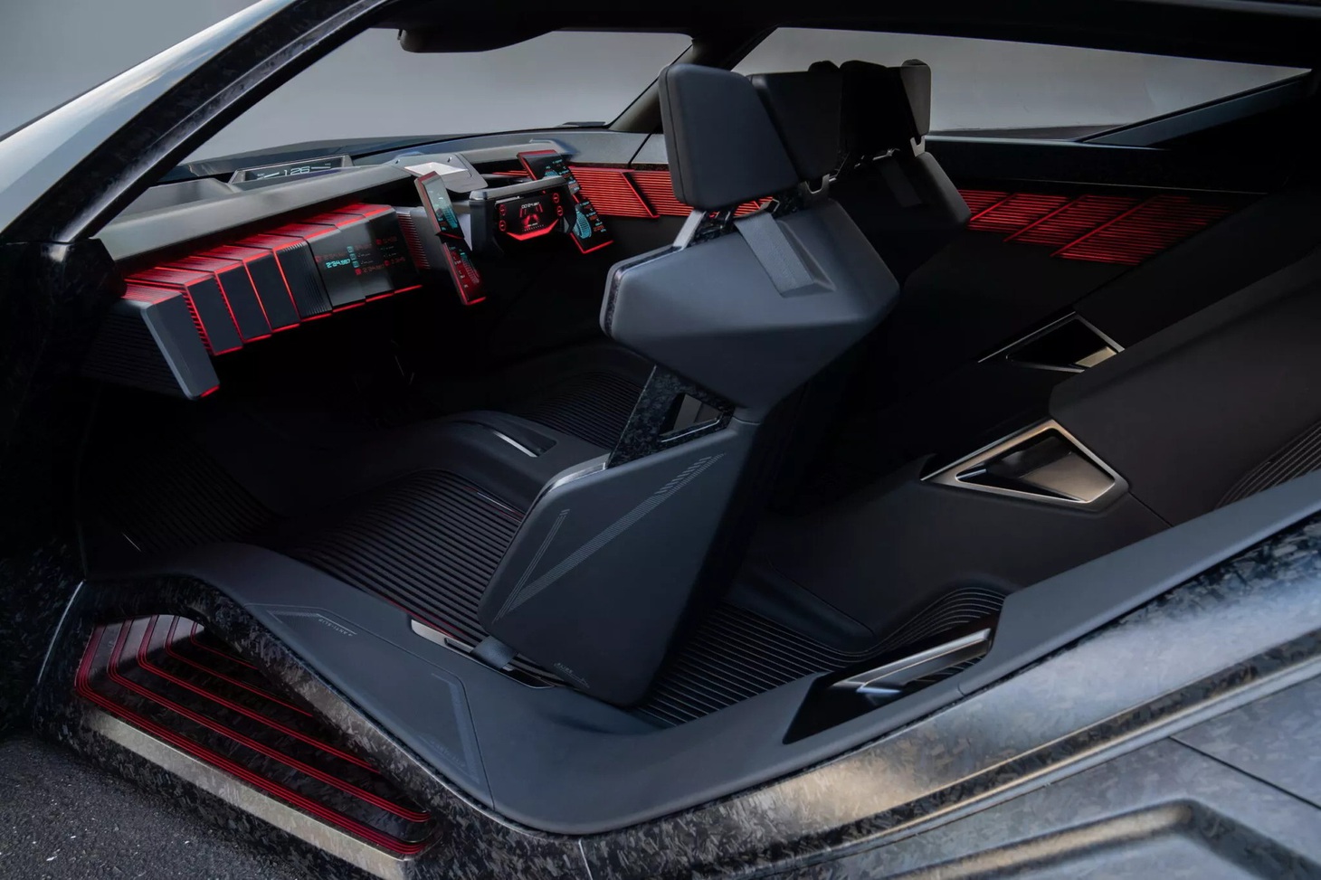 Nissan Hyper Force ra mắt: Siêu xe điện 1.341 mã lực chủ lực gian hàng Nissan - Ảnh 13.