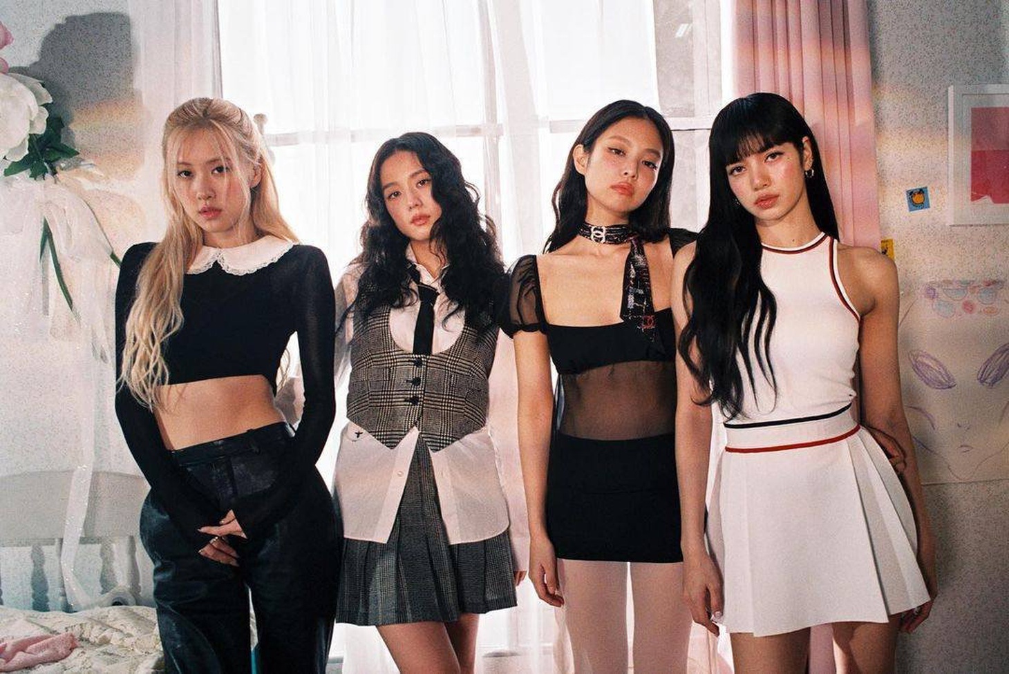 "Whistle" ra mắt năm 2016, góp phần đưa tên tuổi của BlackPink lên vị trí như ngày hôm nay - Ảnh: YG Entertainment