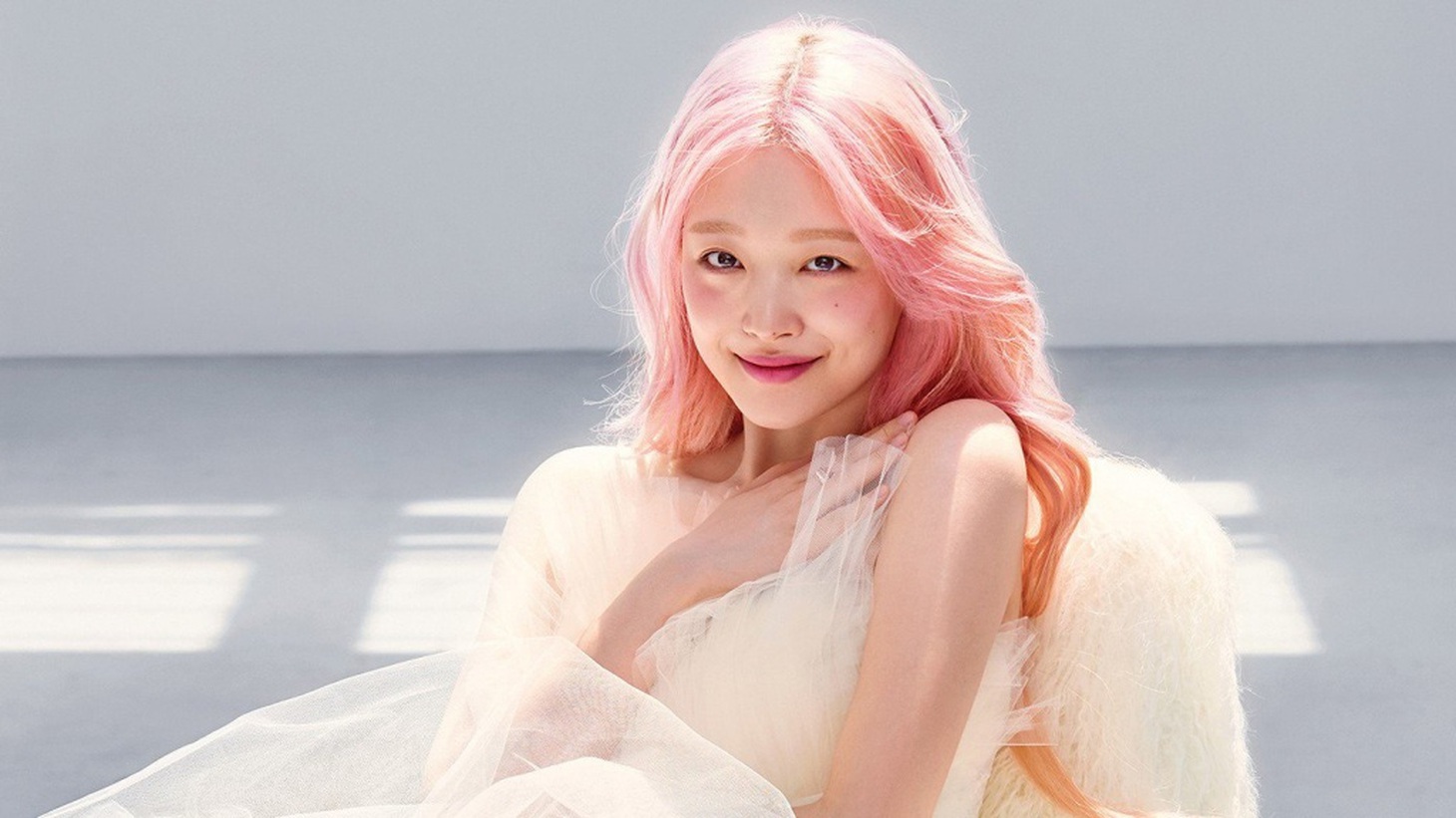 Sulli luôn cố gắng thay đổi những định kiến với một ngôi sao thần tượng - Ảnh: Soompi