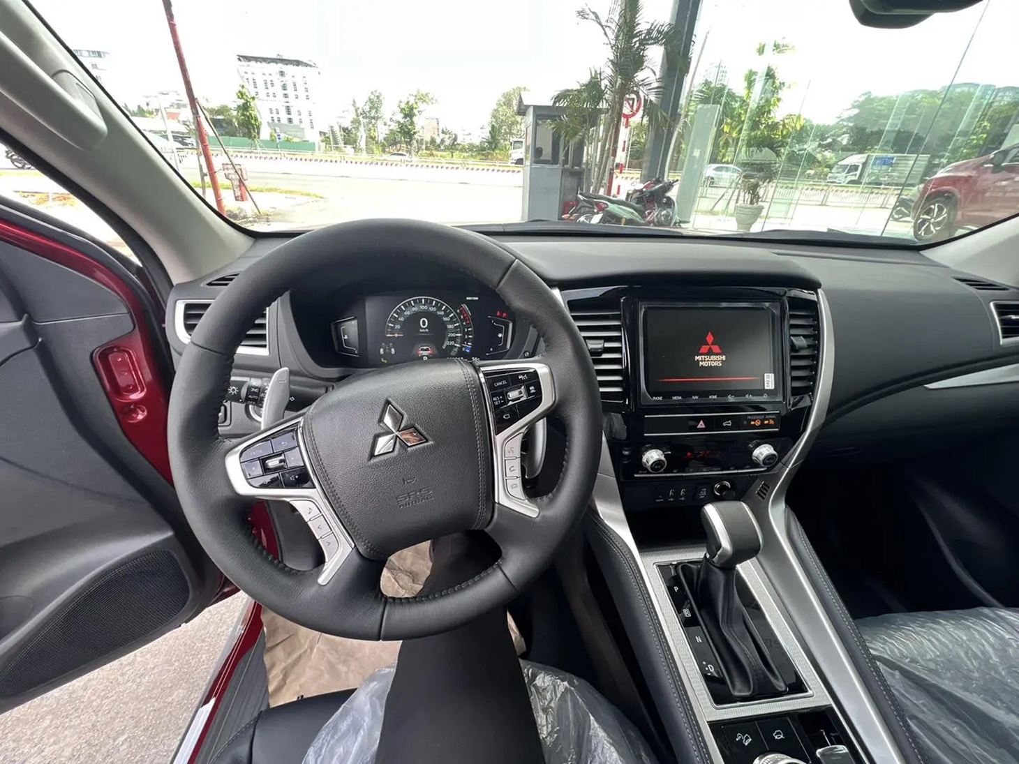 Mitsubishi Pajero Sport thêm bản mới tại Việt Nam: - Ảnh 12.