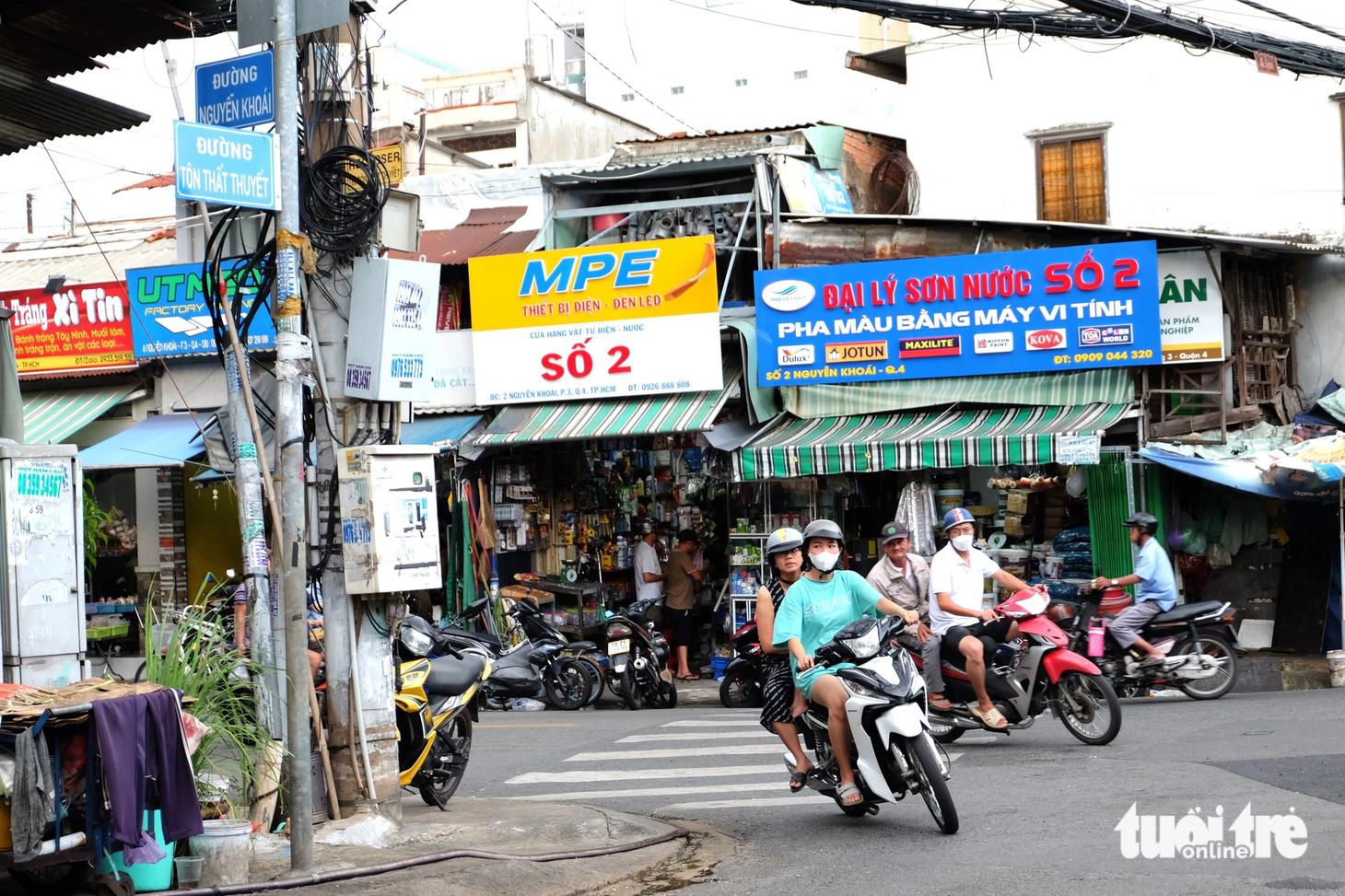 Điểm cuối đường Nguyễn Khoái giao với Tôn Thất Thuyết (quận 4), để kết nối quận 4 và quận 7, cầu Nguyễn Khoái sẽ bắc qua Kênh Tẻ - Ảnh: THU DUNG