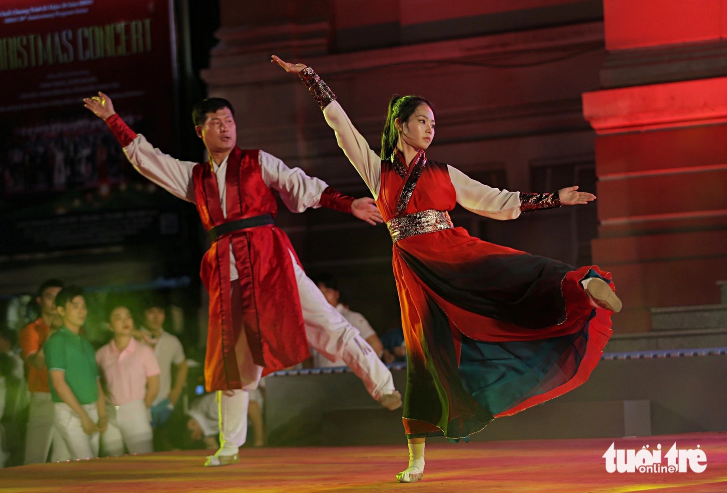 Môn taekkyoen (nguồn gốc của võ taekwondo) có trang phục biểu diễn bắt mắt đến từ Hàn Quốc - Ảnh: QUANG THỊNH