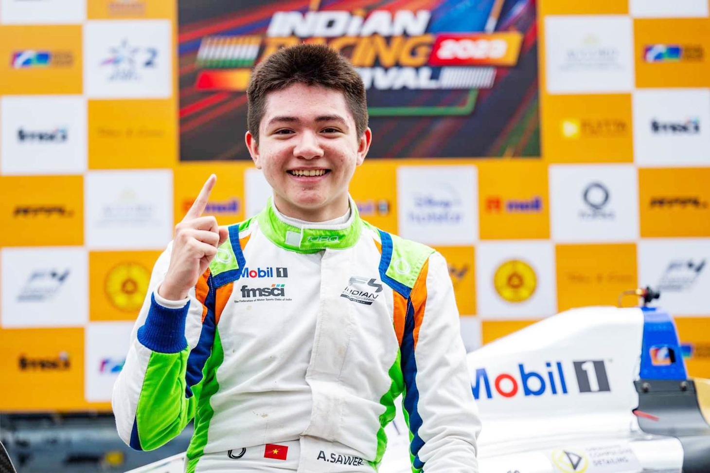 Hoàng Đạt trong một chặng đua giành vị trí á quân tại F4 Indian Championship - Ảnh: NVCC