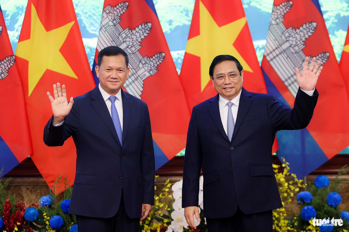 Sáng 11-12, sau lễ đón tại Phủ Chủ tịch, Thủ tướng Chính phủ Phạm Minh Chính đã có cuộc hội đàm với Thủ tướng Campuchia Hun Manet thăm chính thức Việt Nam. Thủ tướng Phạm Minh Chính nhấn mạnh chính sách nhất quán của Việt Nam là luôn coi trọng và dành ưu tiên cao cho quan hệ "láng giềng tốt đẹp, hữu nghị truyền thống, hợp tác toàn diện, bền vững lâu dài" Việt Nam - Campuchia - Ảnh: NGUYỄN KHÁNH