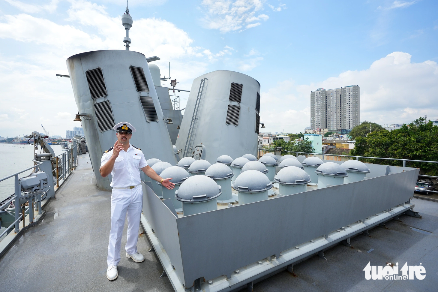 Chùm cảm biến trên tàu HMNZS Te Mana
