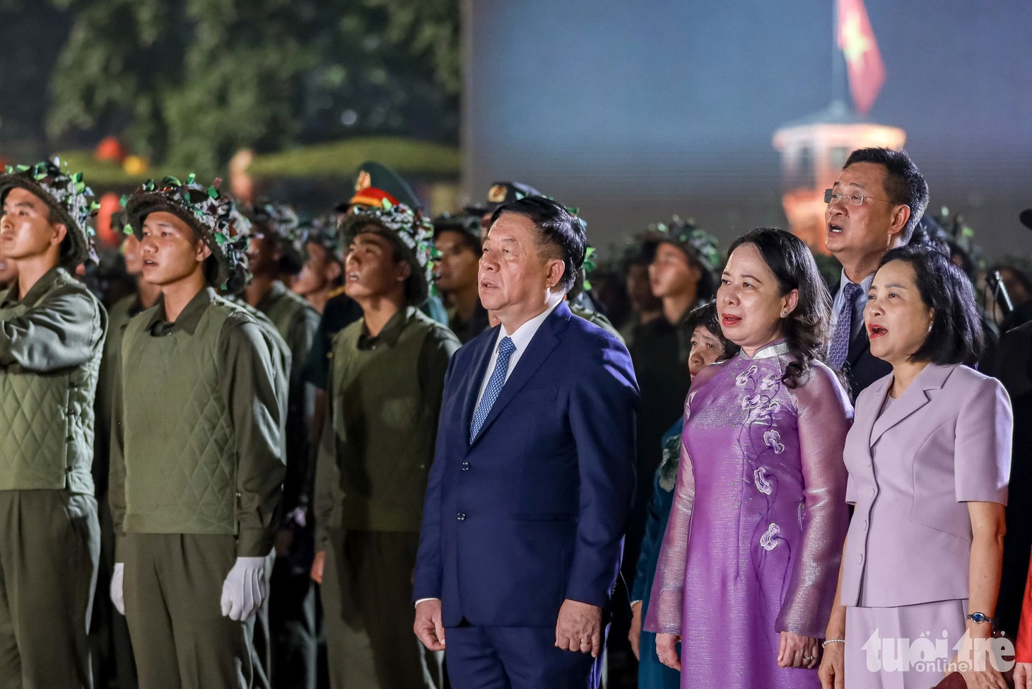 Ngày này 70 năm trước, người Hà Nội cả đêm không ngủ, khóc và vui - Ảnh 2.