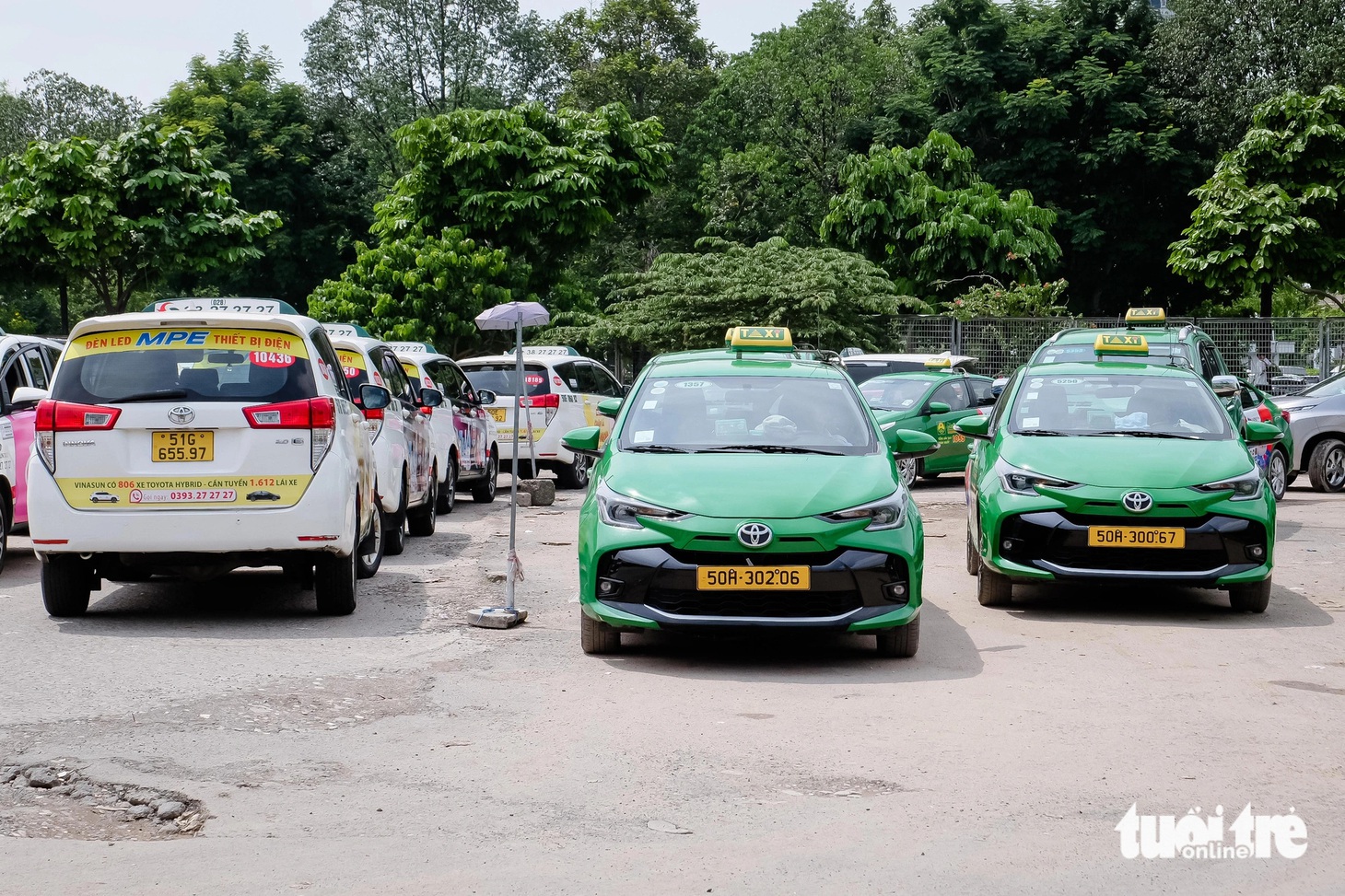 bãi xe nhà vệ sinh - Ảnh 1.