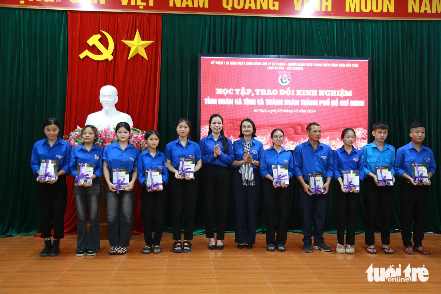 Nhiều hoạt động ý nghĩa trong hành trình theo bước chân anh hùng Lý Tự Trọng - Ảnh 8.