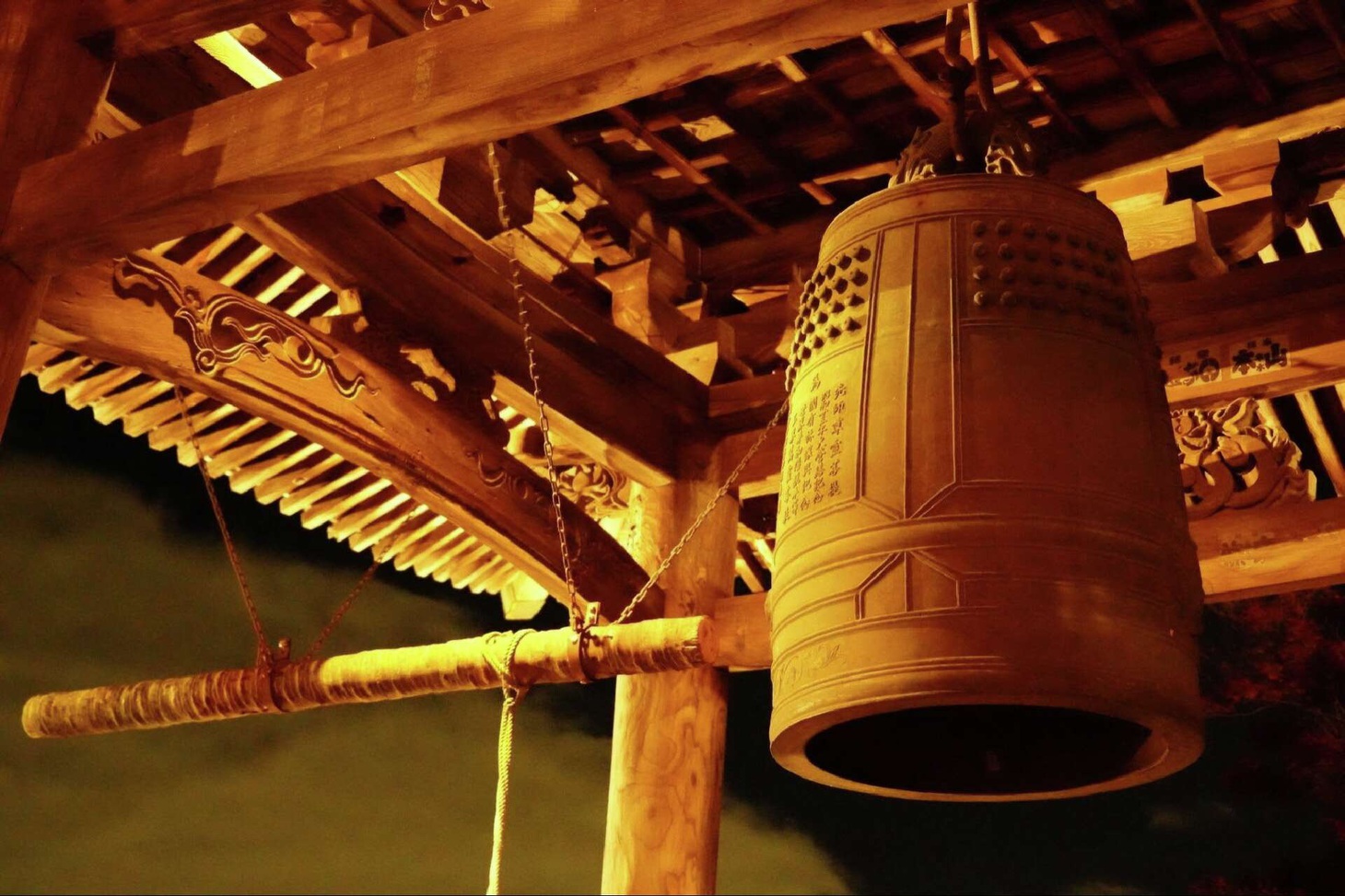 Ngoài ăn nho vào đêm giao thừa, các quốc gia trên thế giới đón năm mới như thế nào? - Ảnh 8.