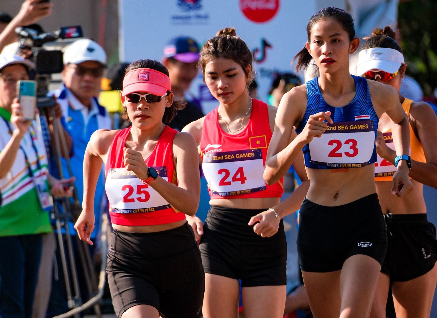 Tượng đài của đi bộ Việt Nam Nguyễn Thị Thanh Phúc (25) tại SEA Games 32 Campuchia - Ảnh: NAM TRẦN