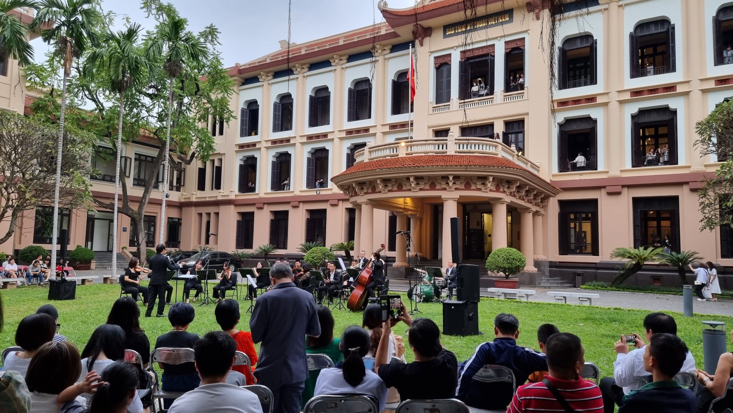 Một buổi hòa nhạc ngoài trời tại Bảo tàng Mỹ thuật Việt Nam - Ảnh: Bảo tàng Mỹ thuật