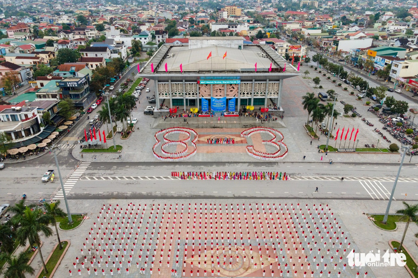 Màn đồng diễn của phụ nữ TP Đông Hà