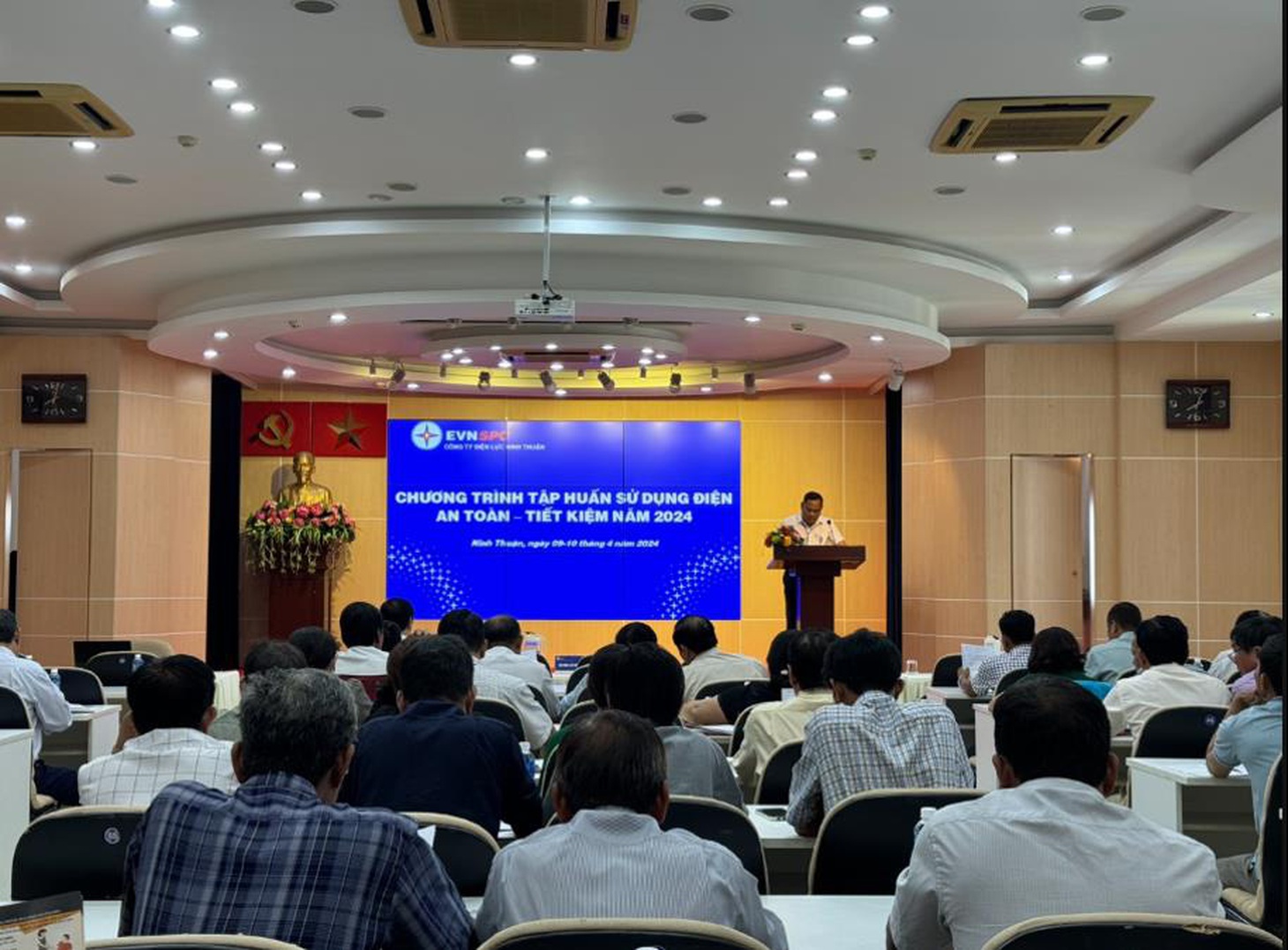 Điện lực Ninh Thuận tập huấn sử dụng điện an toàn - tiết kiệm- Ảnh 1.