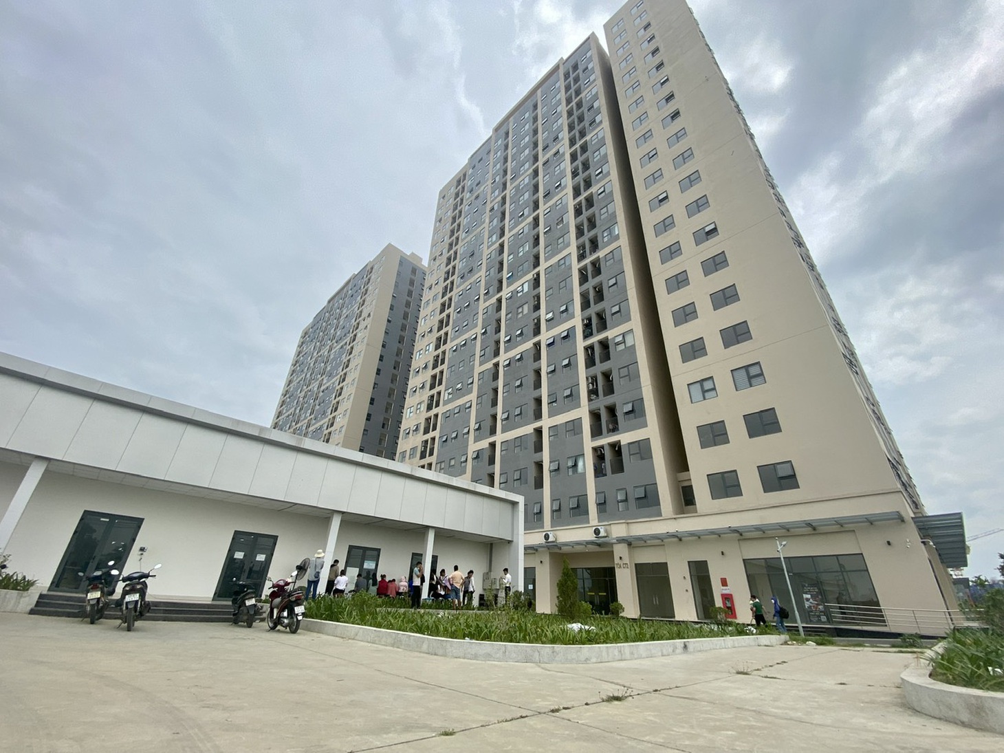 Một khối nhà chung cư ở dự án Bàu Tràm Lakeside thuộc phường Hòa Hiệp Nam, quận Liên Chiểu, TP Đà Nẵng - Ảnh: TRƯỜNG TRUNG