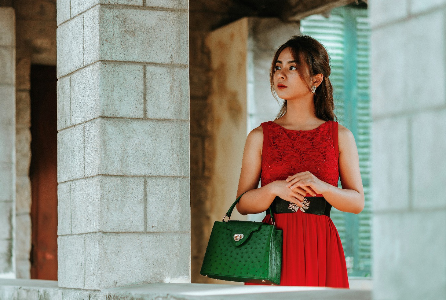 Chất lượng làm nên thương hiệu da đà điểu, cá sấu Khatoco- Ảnh 5.