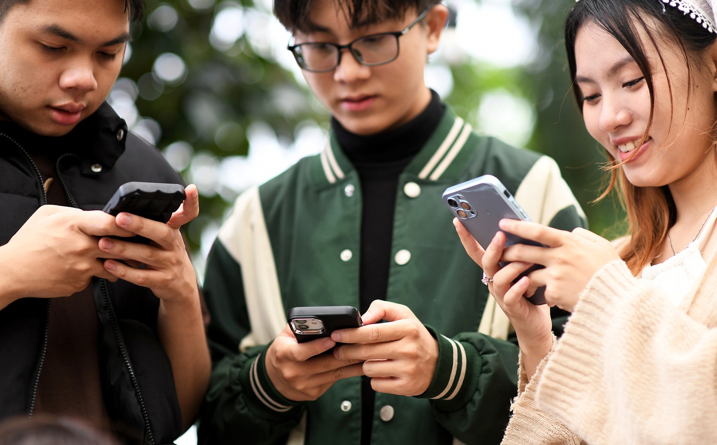 Gần 80% dân số có nguy cơ lộ lọt thông cá nhân do nhu cầu sử dụng Internet ngày càng nhiều - Ảnh: QUANG ĐỊNH