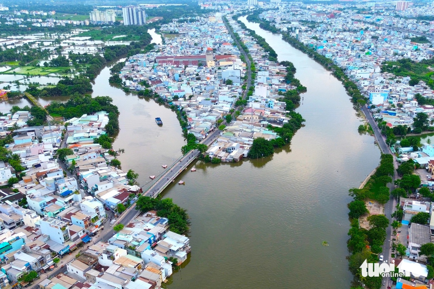 Kênh Đôi nhìn từ trên cao - Ảnh: TIẾN QUỐC&nbsp;