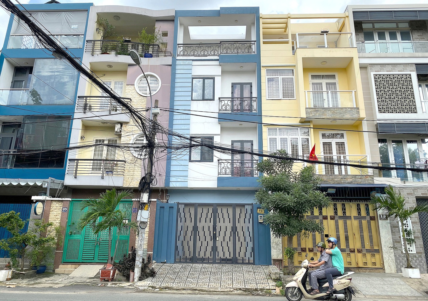 Bà giáo khánh kiệt vì 17 năm chờ sổ đỏ: Cơ hội chỉ nằm trên... luật? - Ảnh 3.