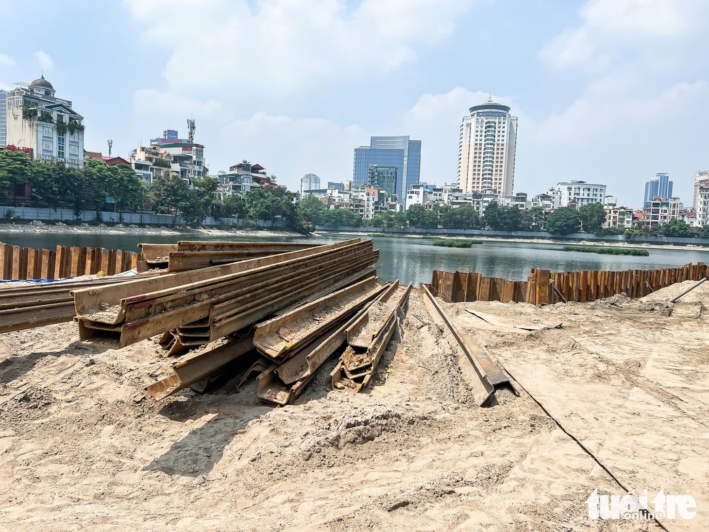 Tận mắt chứng kiến cảnh hồ Đống Đa bị san lấp 6.500m² - Ảnh 5.