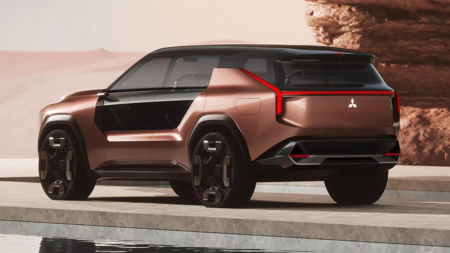 Mitsubishi Pajero Sport - Ảnh 4.