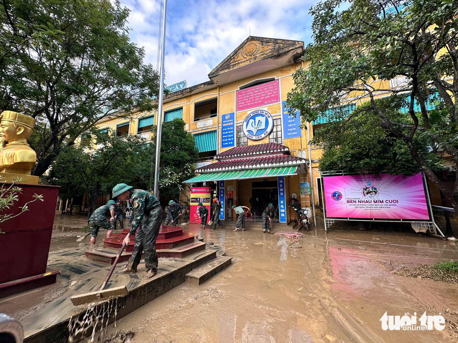 Huế - Ảnh 1.