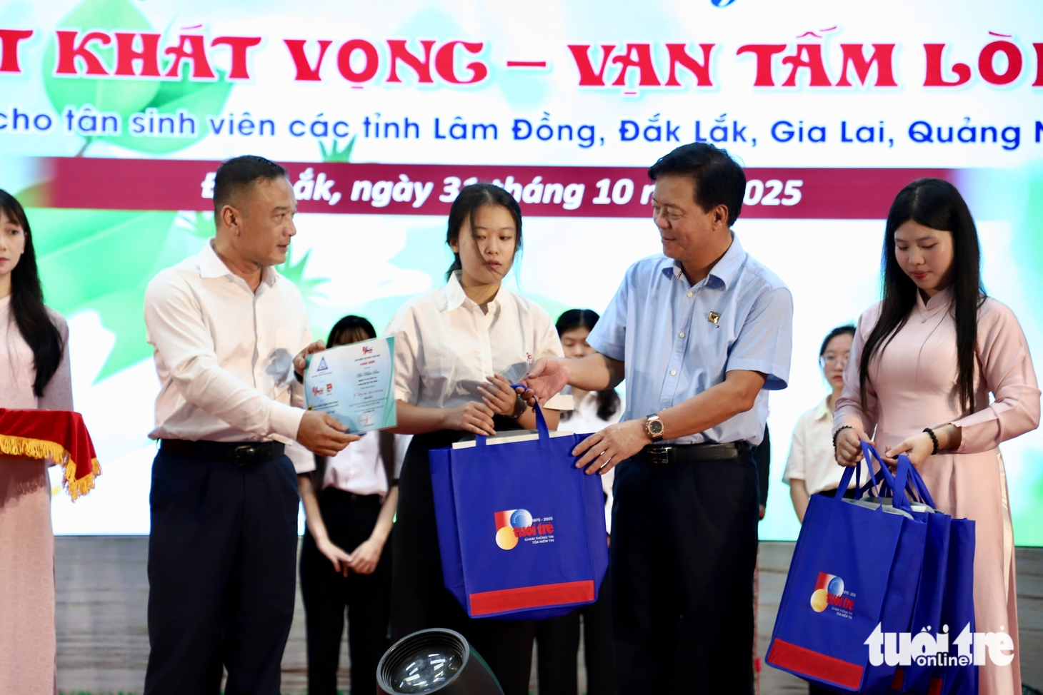 Tiếp sức đến trường - Ảnh 21.