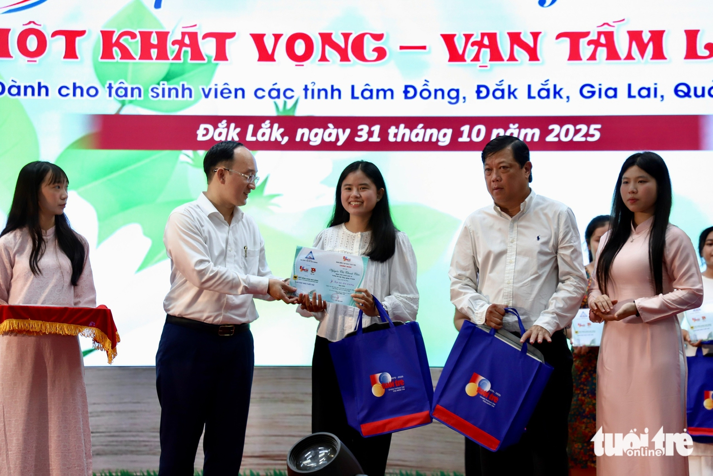Tiếp sức đến trường - Ảnh 22.