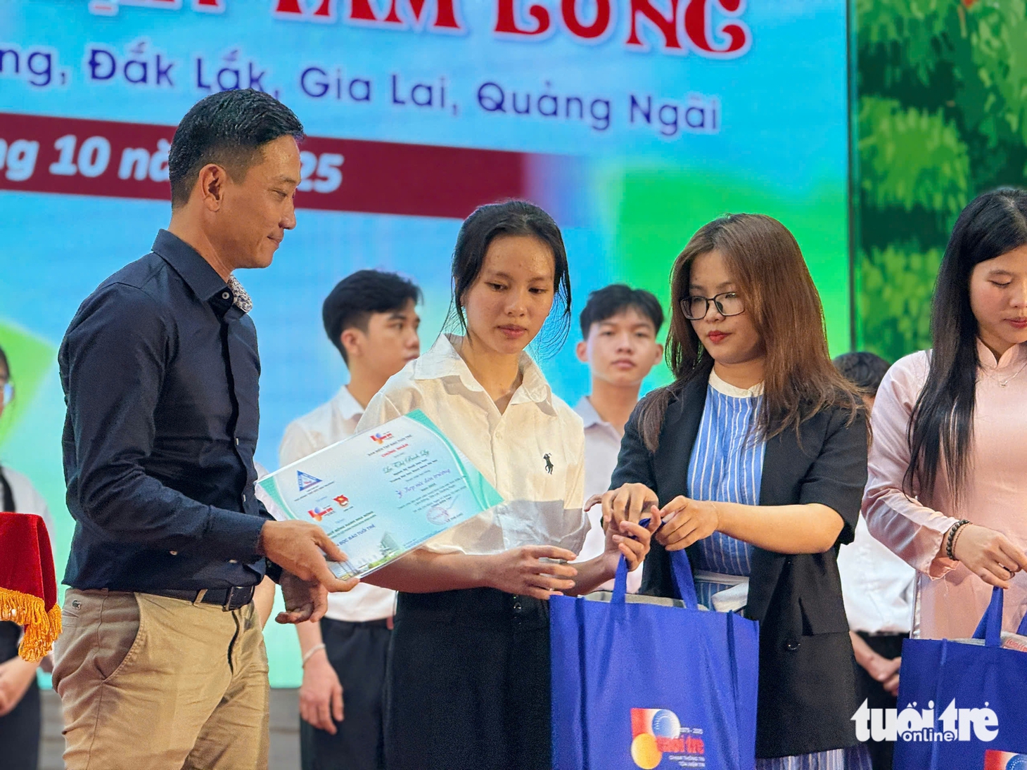 Tiếp sức đến trường - Ảnh 28.
