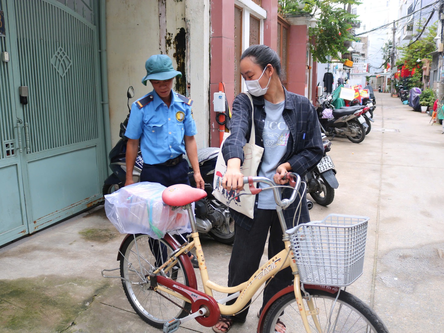 Ký ức Sài Gòn xưa trong những tiệm sách cũ - Ảnh 4.