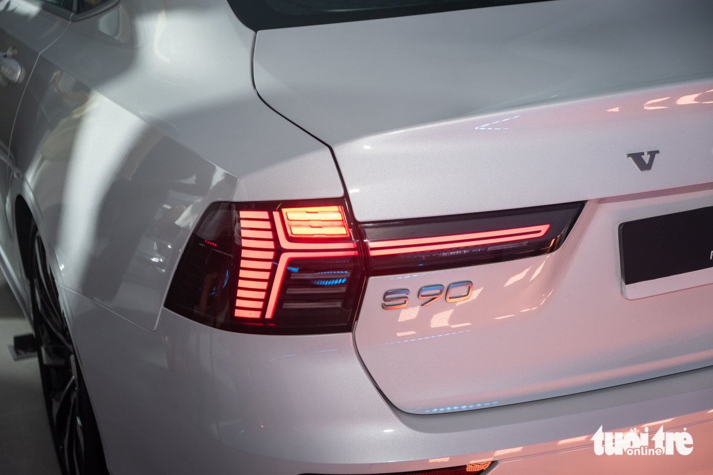 Volvo S90 - Ảnh 13.