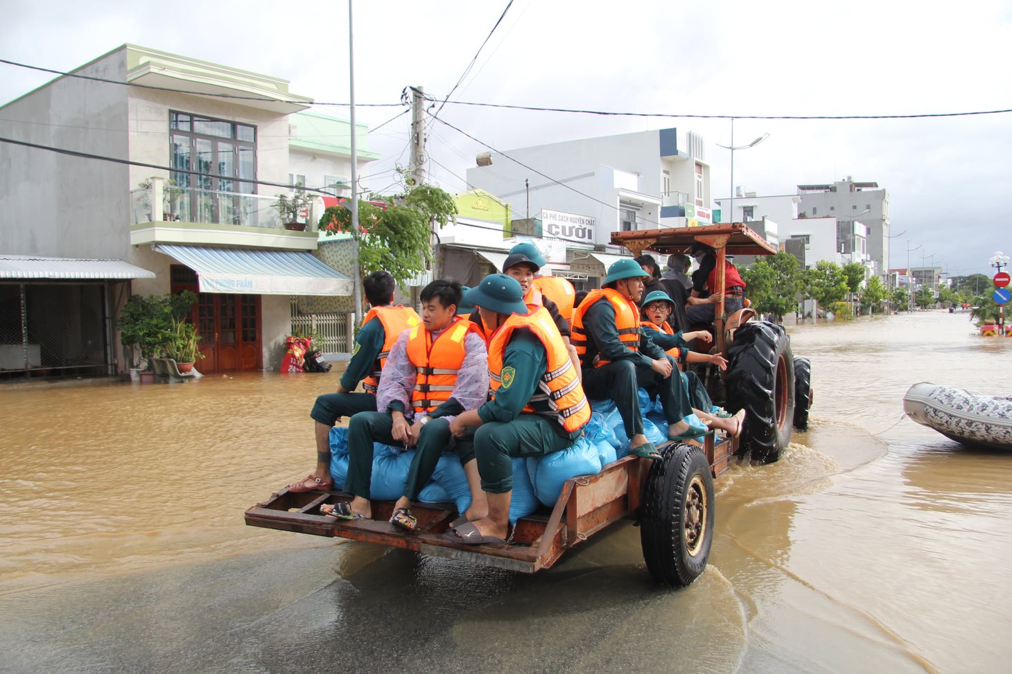 lũ lụt - Ảnh 10.