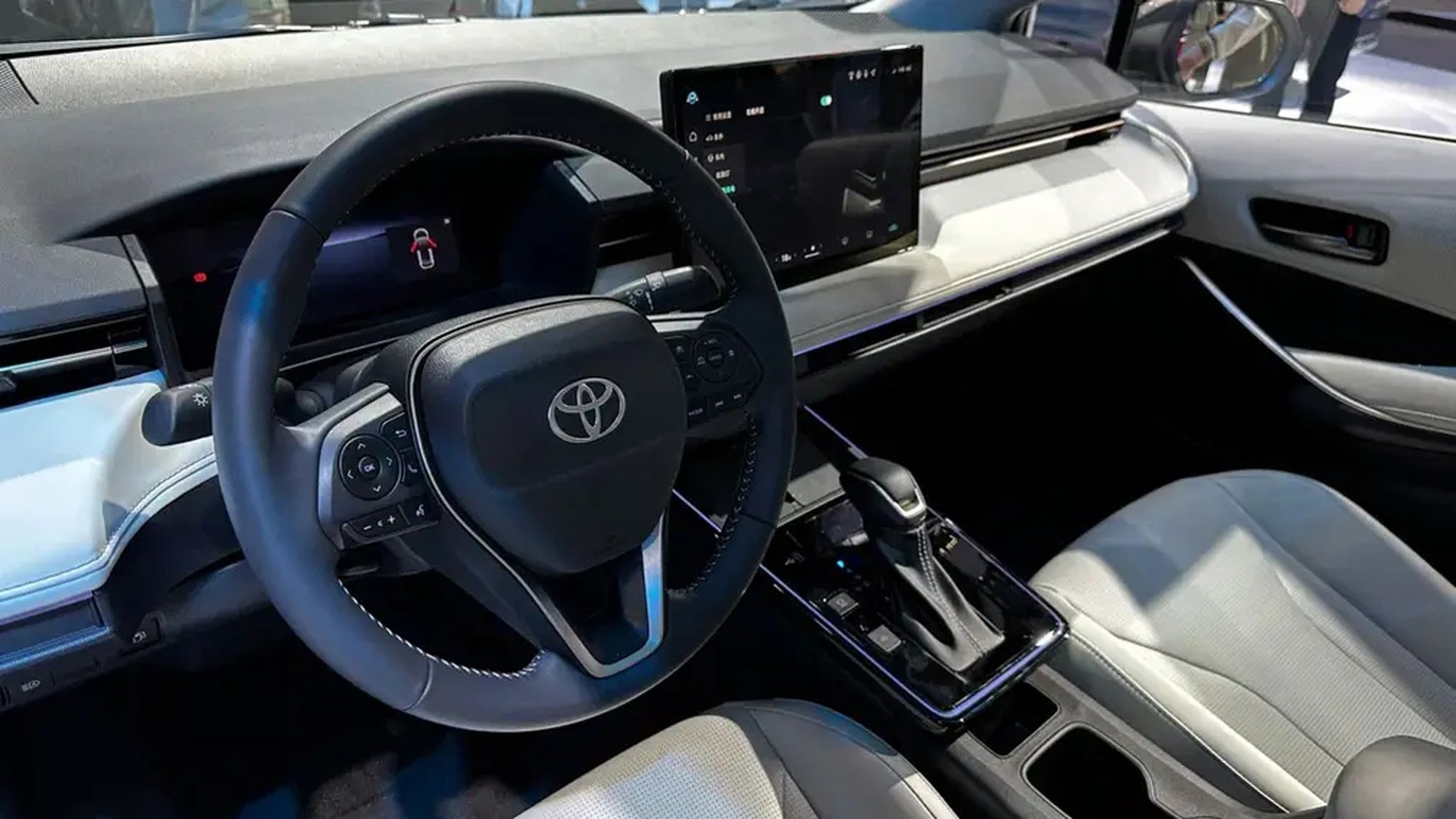 Toyota Corolla Altis - Ảnh 23.