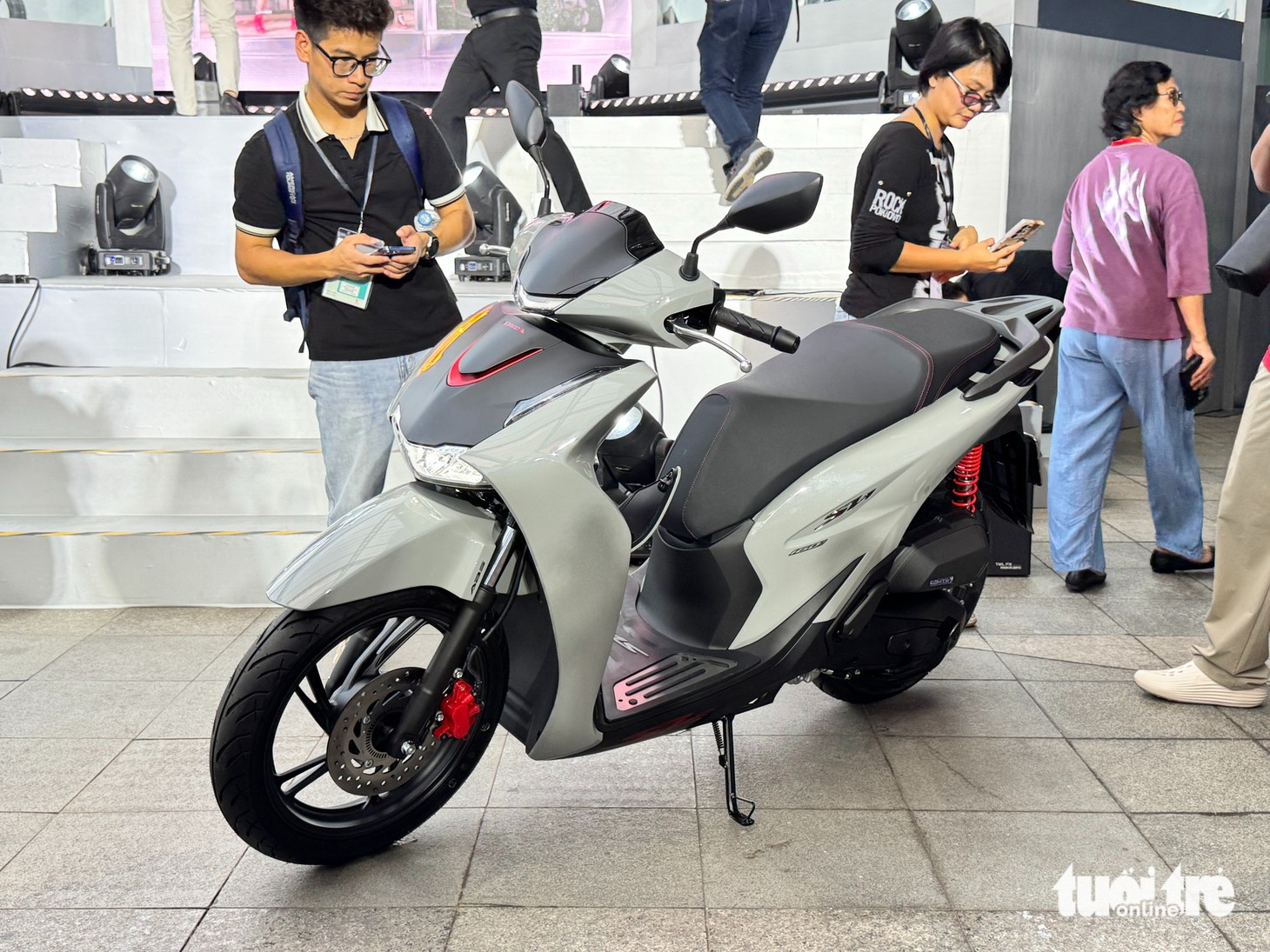 Honda SH - Ảnh 2.
