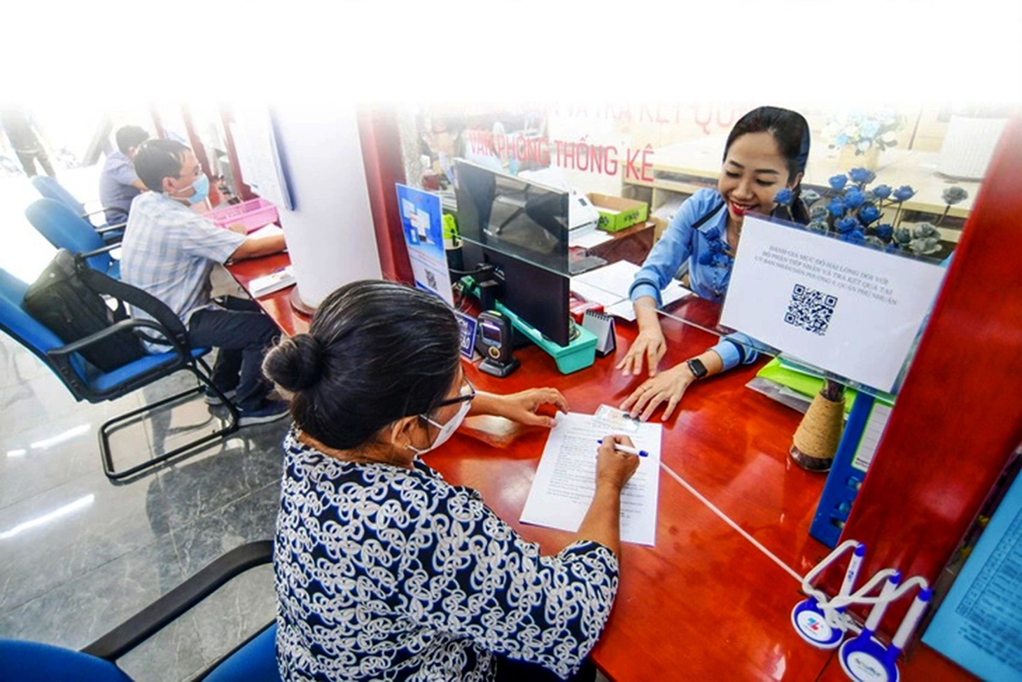 người địa phương - Ảnh 6.
