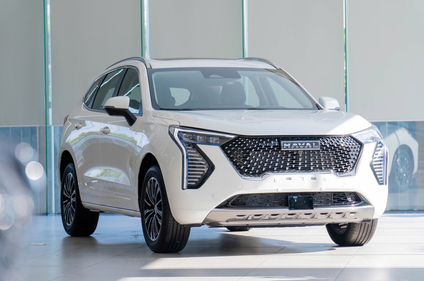 Loạt xe hybrid ra mắt Việt Nam 2025: Nhiều chiếc đi cả trăm km không cần xăng - Ảnh 23.
