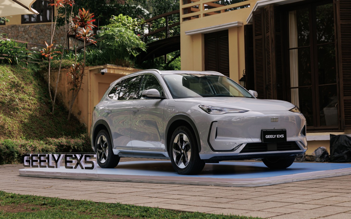 Sedan ngày càng khó bán: Cứ 10 xe ra mắt 2025 thì 6 mẫu là xe gầm cao - Ảnh 12.