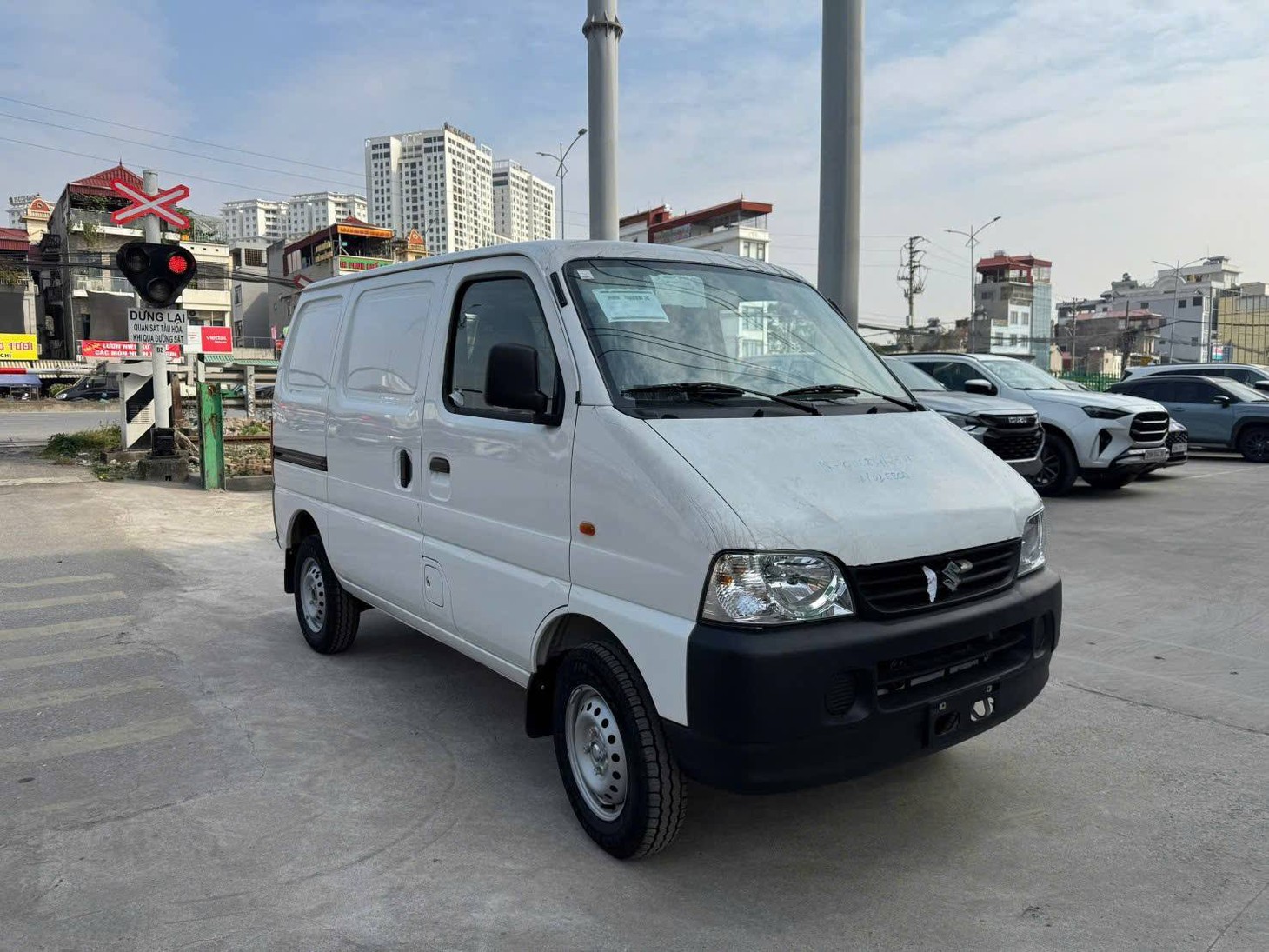 Suzuki Eeco - Ảnh 12.