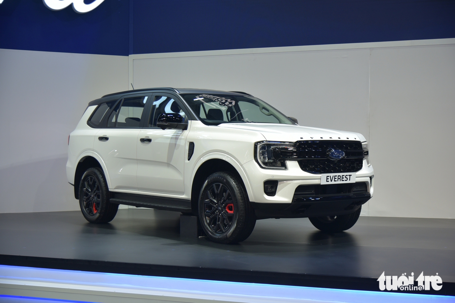 Ford Everest có bản Sport Special Edition hầm hố như Ranger Stormtrak, thêm lựa chọn đấu Santa Fe - Ảnh 2.