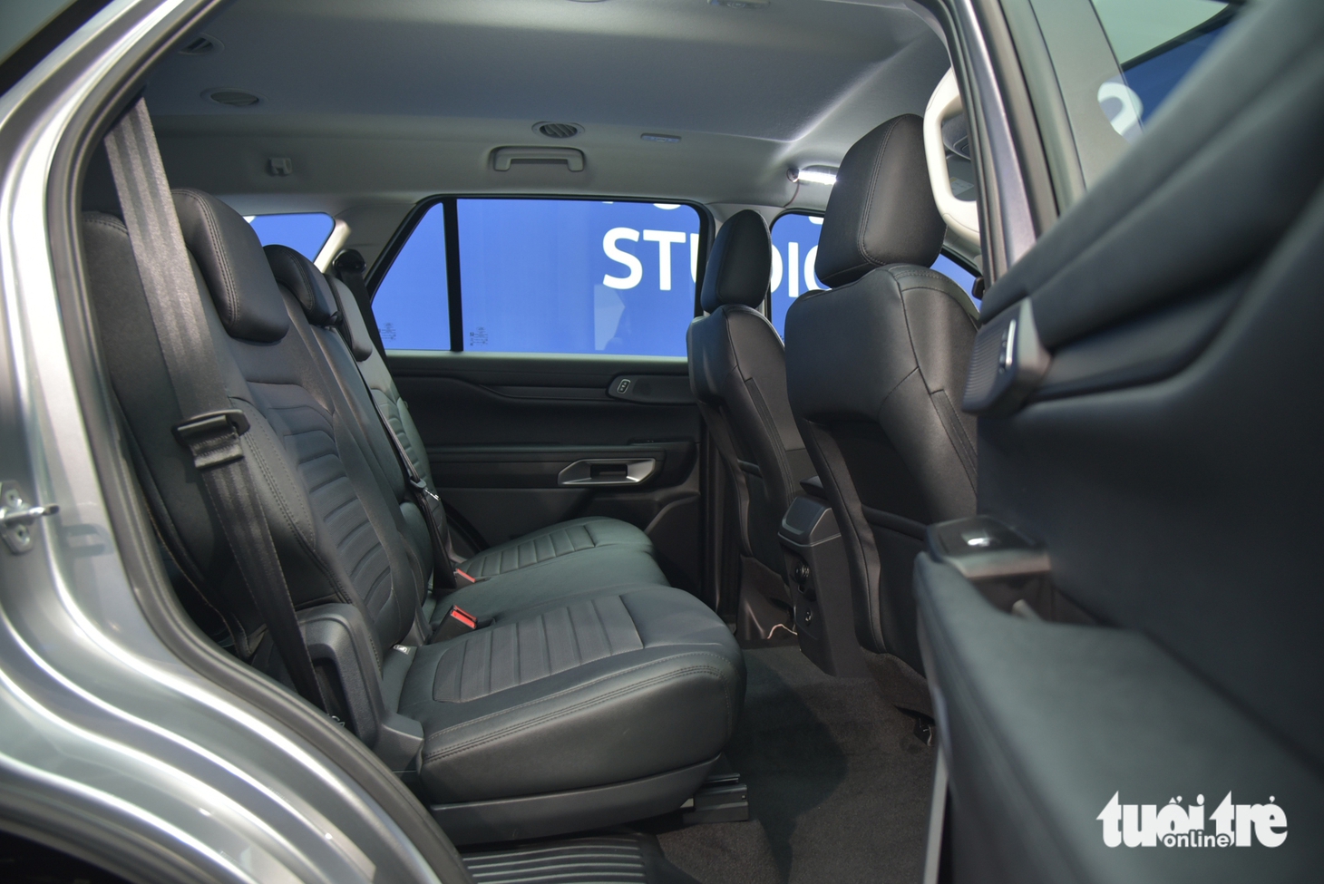 Ford Everest có bản Sport Special Edition hầm hố như Ranger Stormtrak, thêm lựa chọn đấu Santa Fe - Ảnh 10.