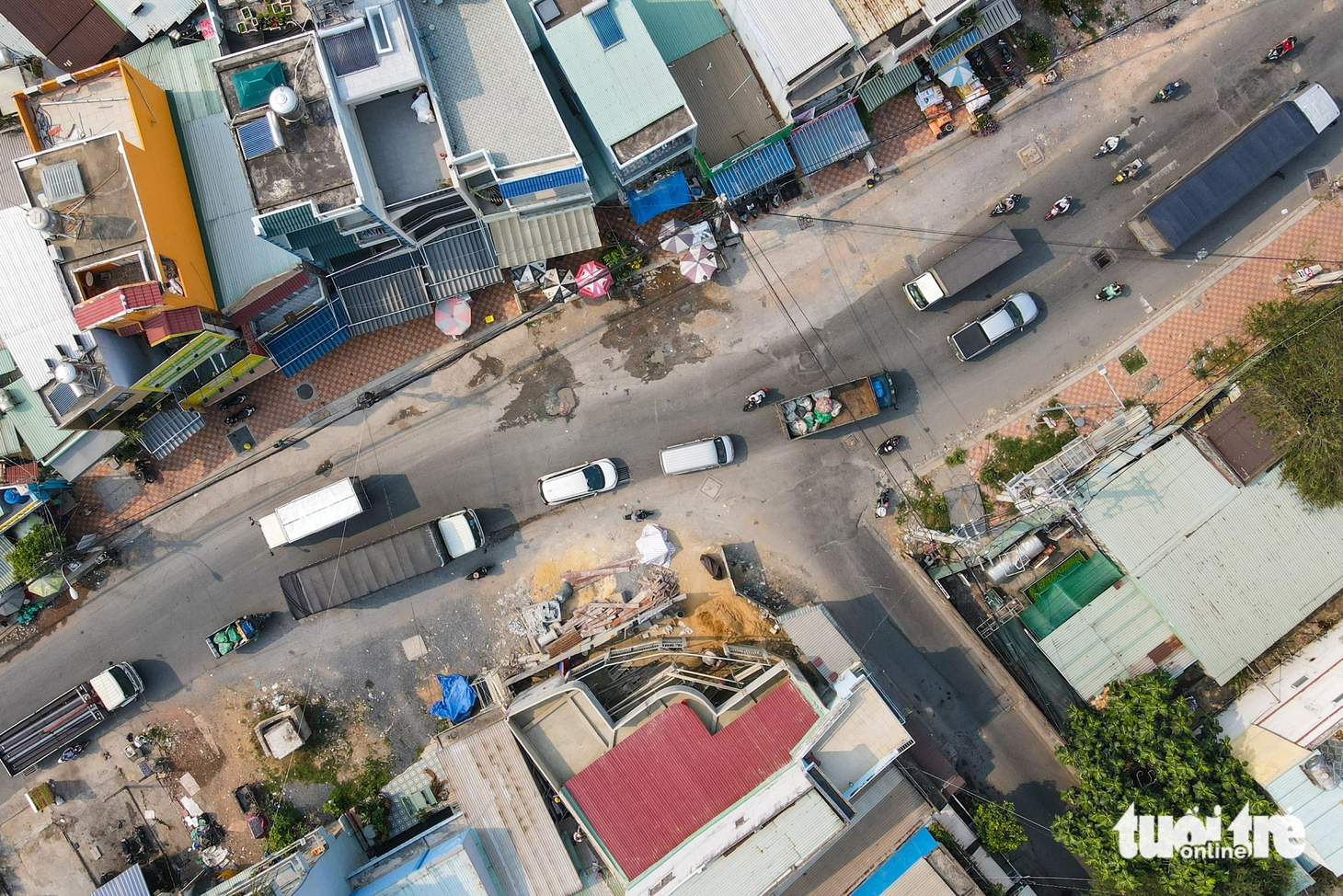 Dự án đường Nguyễn Ảnh Thủ ở TP.HCM vẫn dang dở, bụi bặm sau 7 năm thi công - Ảnh 3.