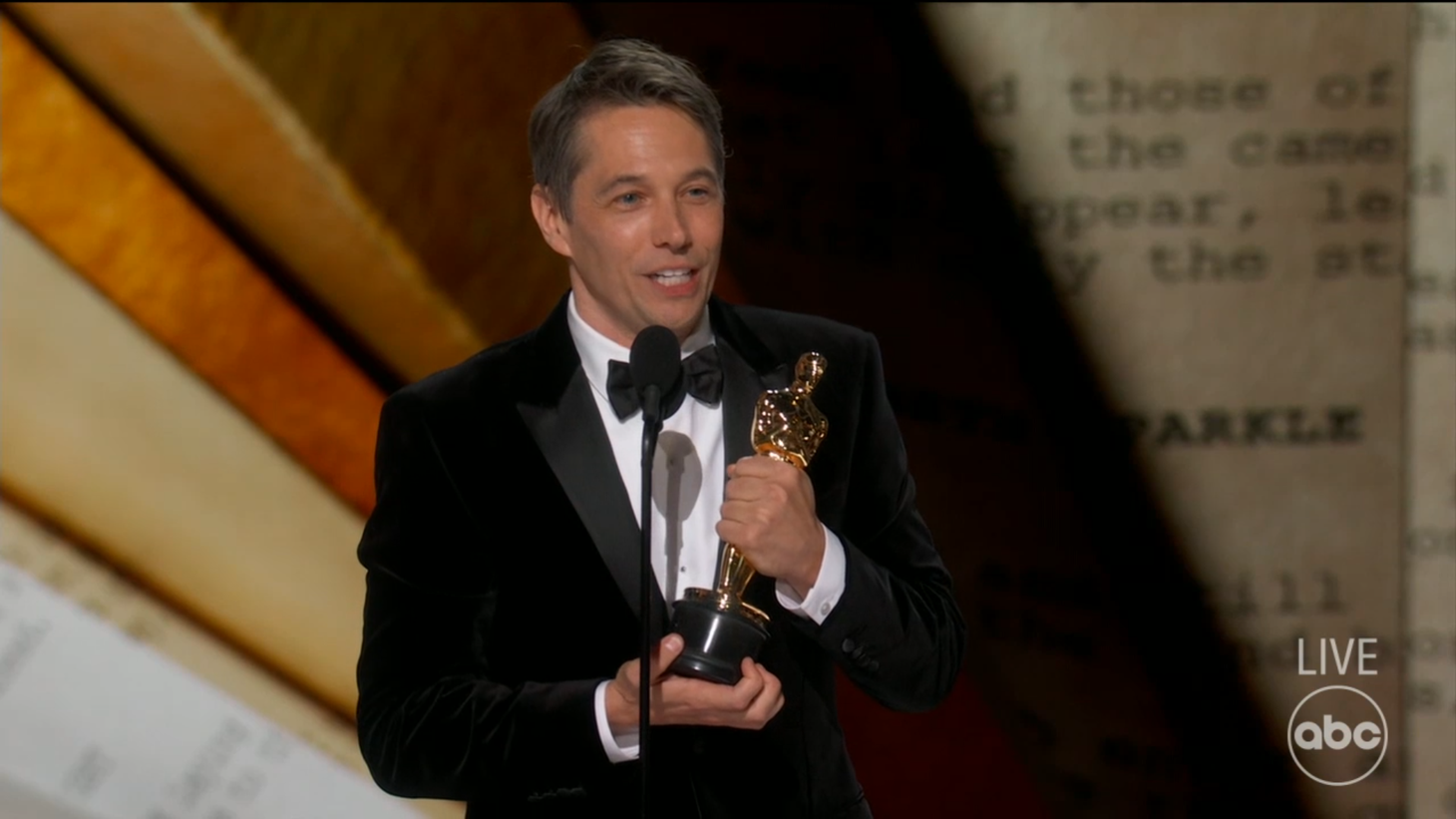 Anora chiến thắng rực rỡ với 5 Oscar, riêng Sean Baker nhận đến 3 tượng vàng - Ảnh 23.