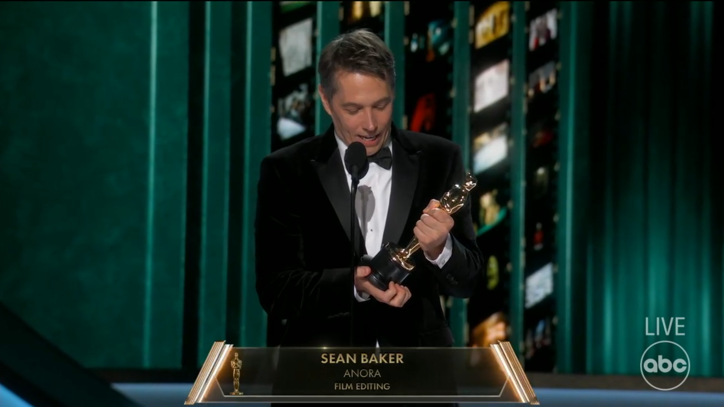 Anora chiến thắng rực rỡ với 5 Oscar, riêng Sean Baker nhận đến 3 tượng vàng - Ảnh 19.