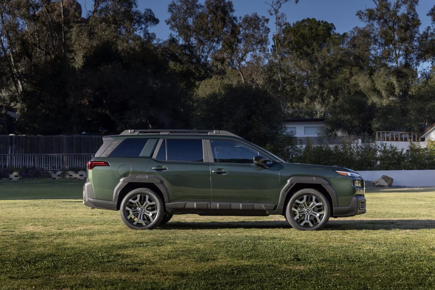 Subaru Outback - Ảnh 5.