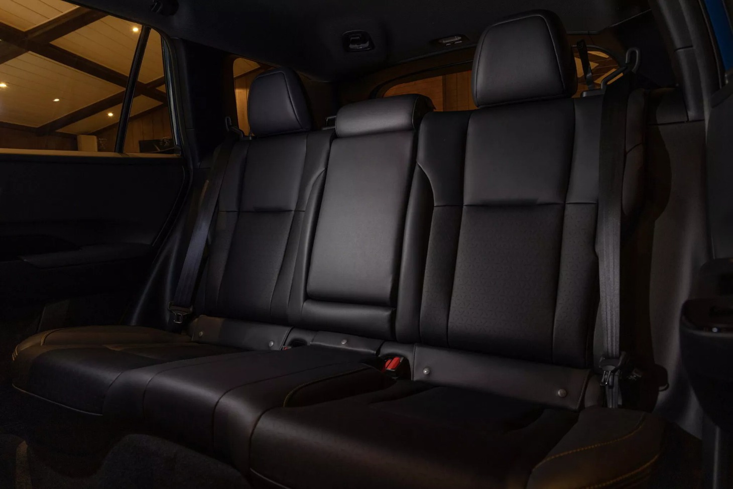 Subaru Outback - Ảnh 19.