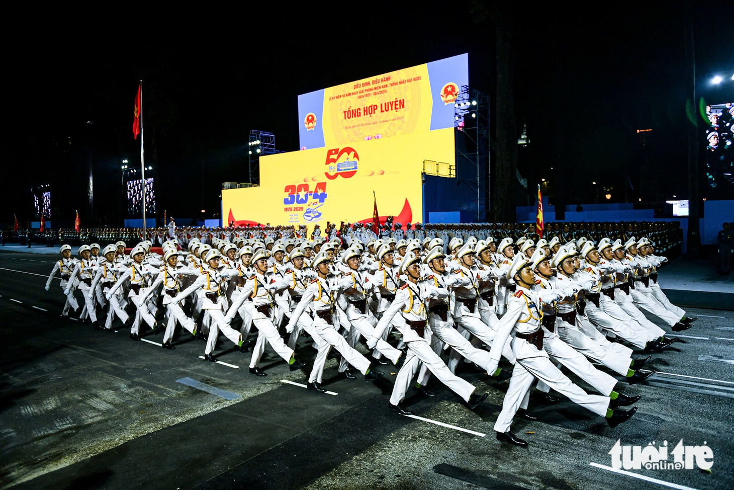 diễu binh - Ảnh 8.