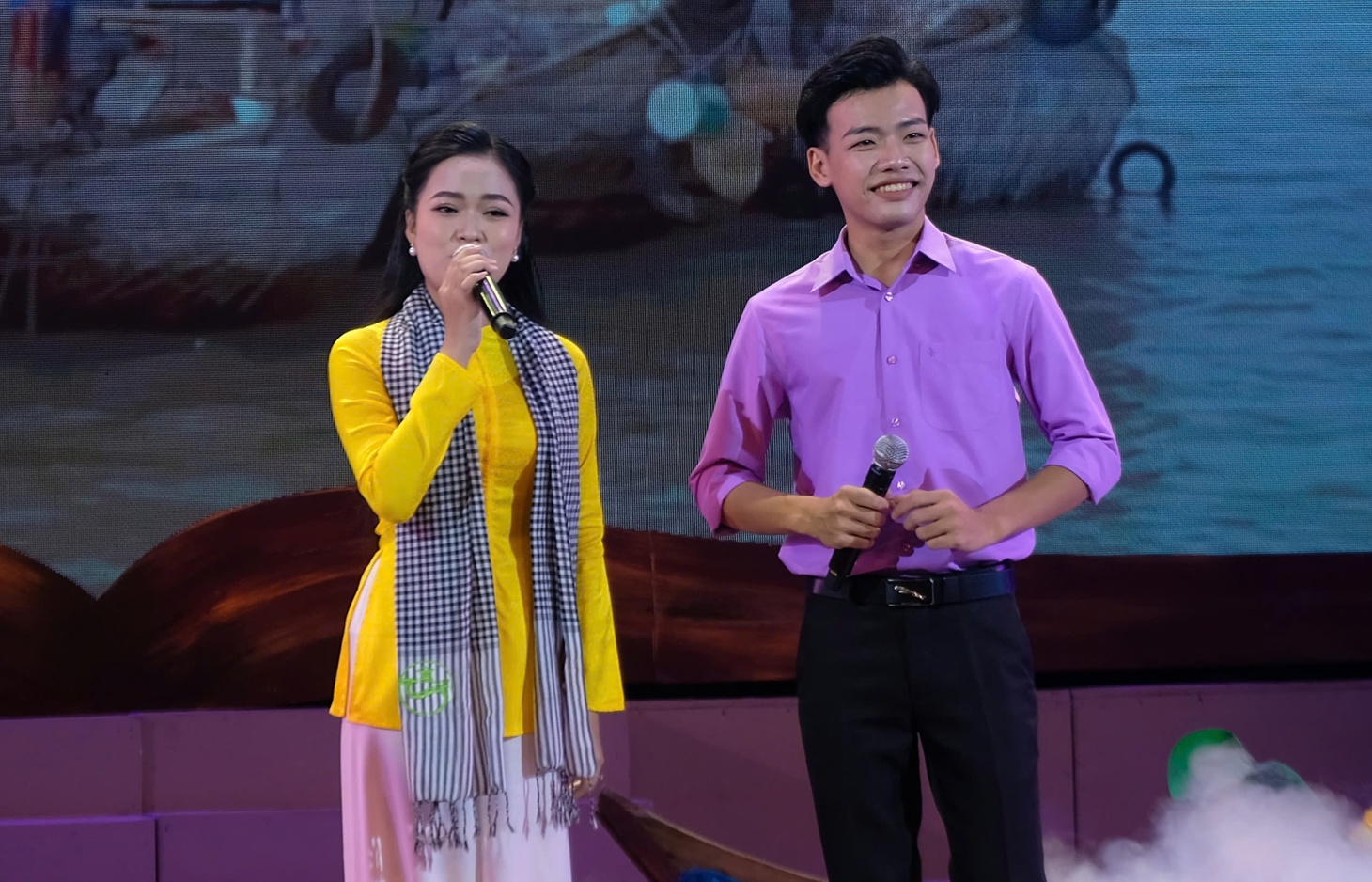 Câu thơ yên ngựa ra mắt bản dựng mới; Xé truyện bước ra cùng Minh Ngọc, Thành Lộc, Leon Quang Lê - Ảnh 8.