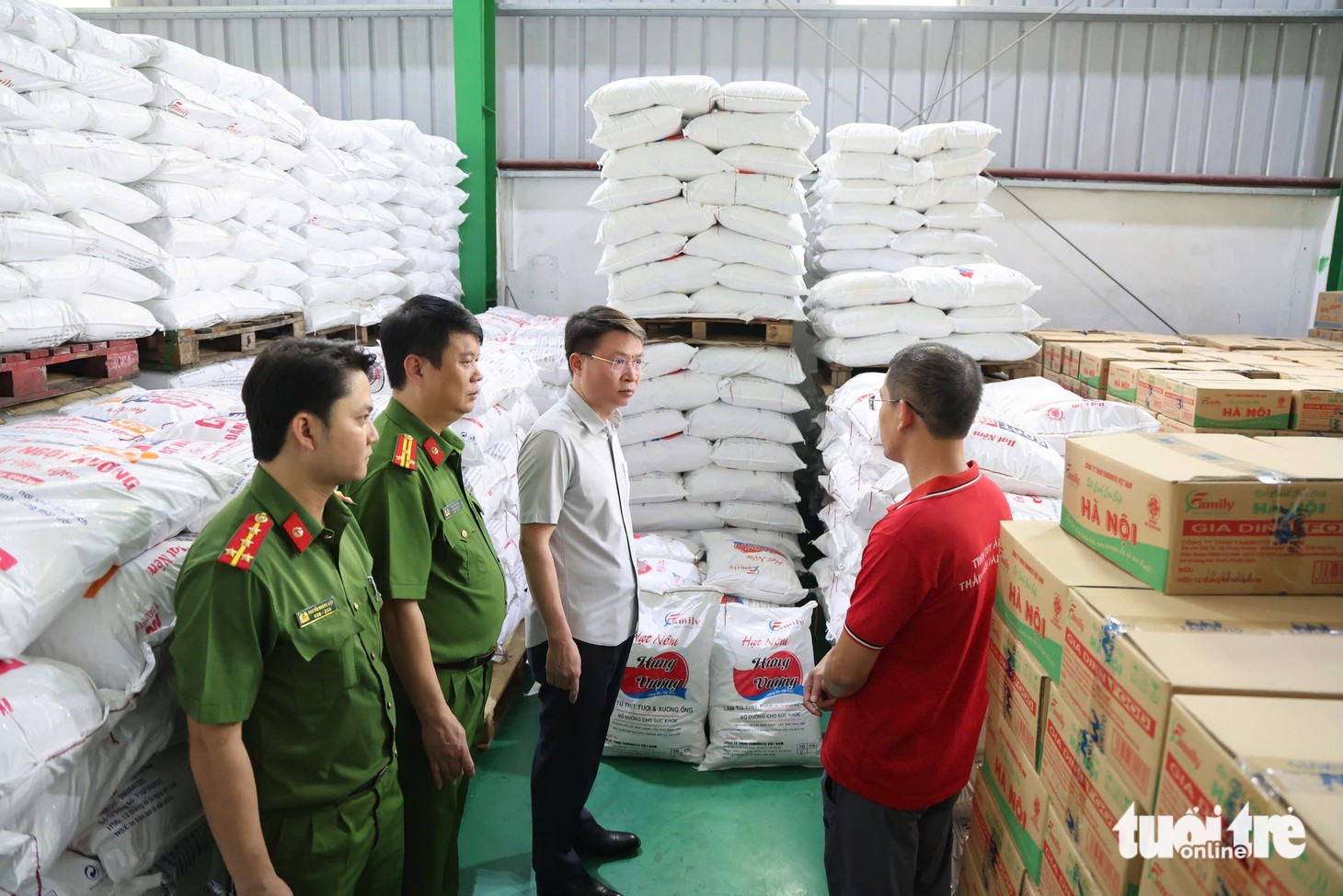 Cận cảnh xưởng sản xuất mì chính, dầu ăn, hạt nêm giả của Công ty Famimoto Việt Nam - Ảnh 15.