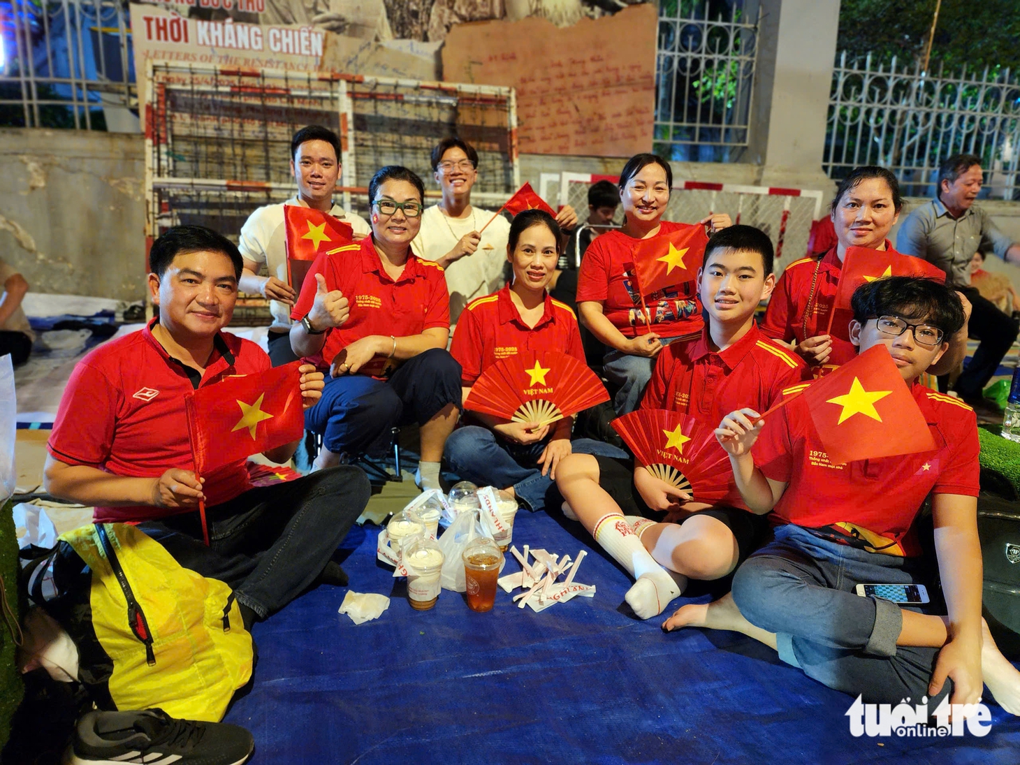 cờ đỏ sao vàng - Ảnh 20.