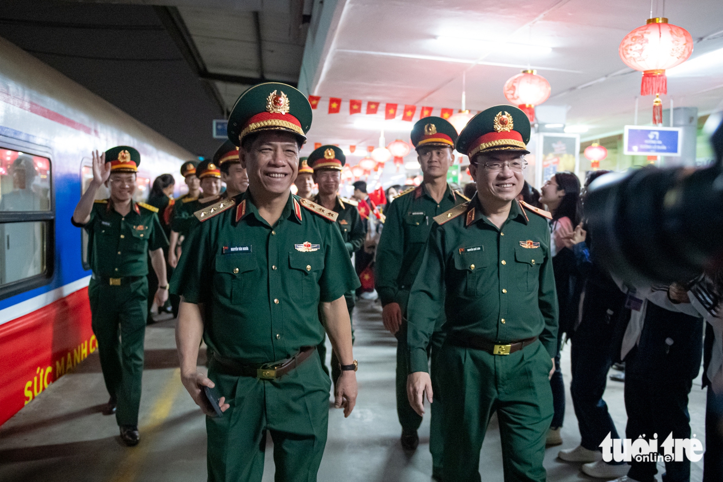 Lực lượng diễu binh của Bộ Quốc phòng bắt đầu hành quân vào Nam - Ảnh 3.